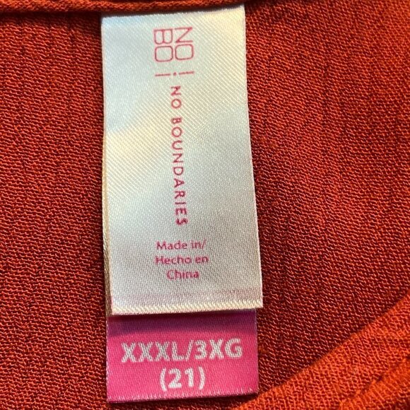 No Boundaries SZ 21 Jrs. Bright rust lace trimmed rust relaxed fit tie knot top - Picture 6 of 7